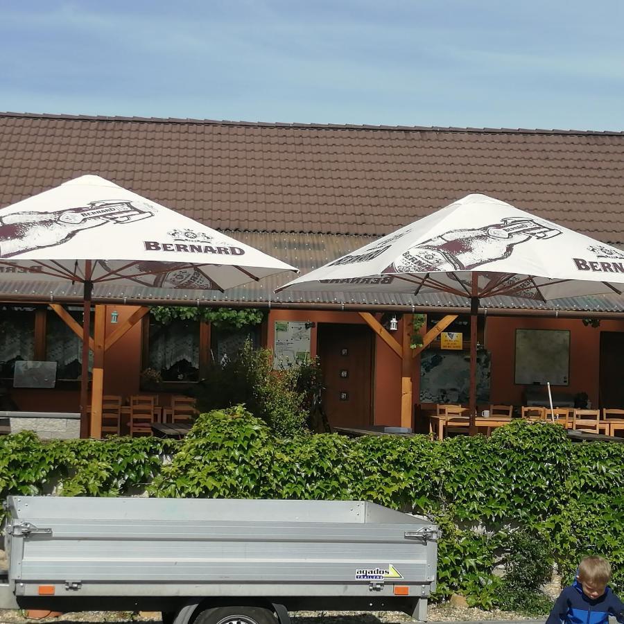 Privat Bohemia Hotel Šatov Exterior foto