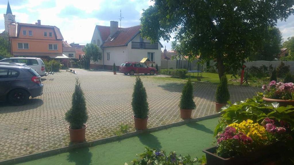 Privat Bohemia Hotel Šatov Exterior foto
